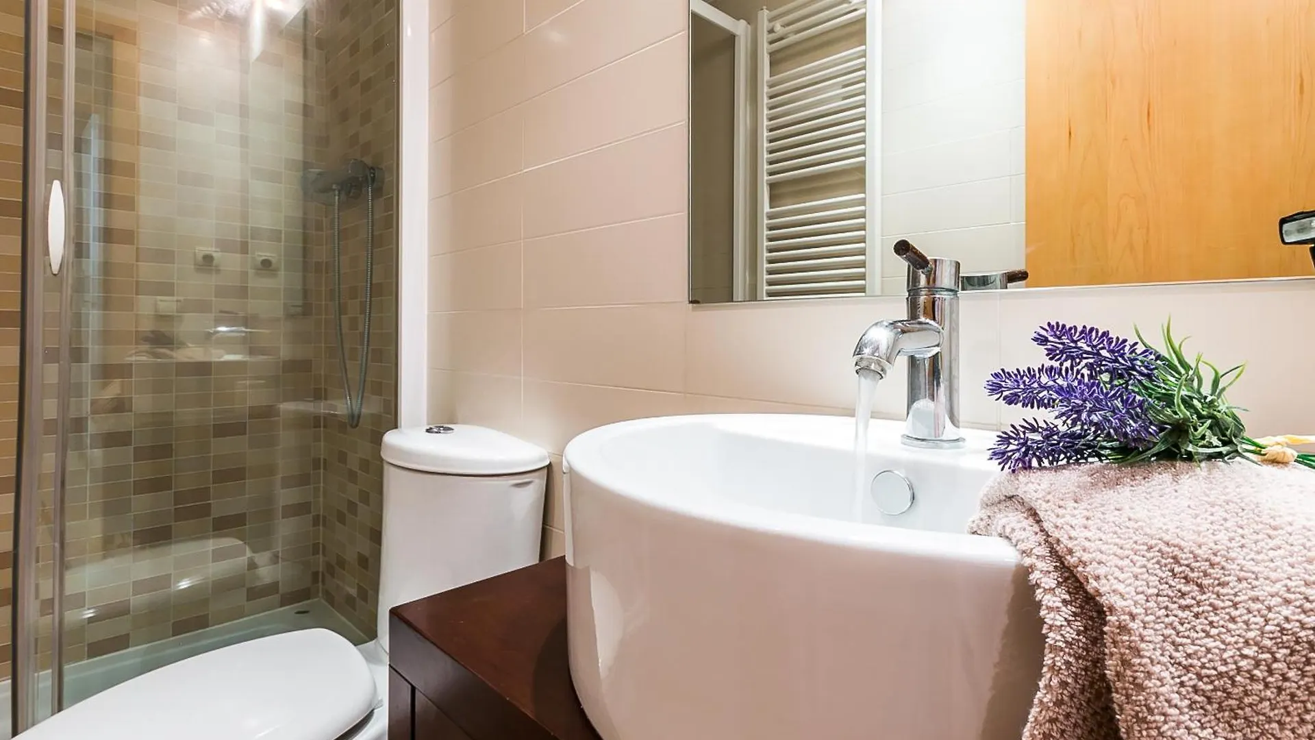 Top Family Apartment By Lofties Terrassa