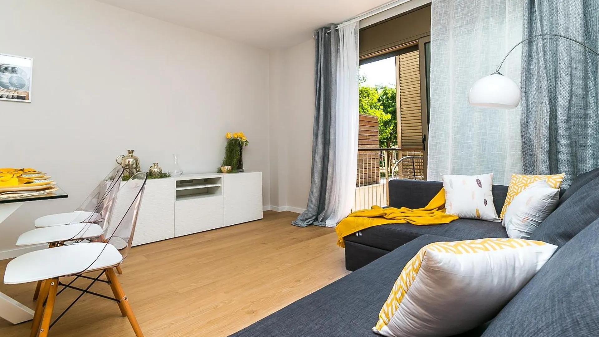 Top Family Apartment By Lofties Terrassa