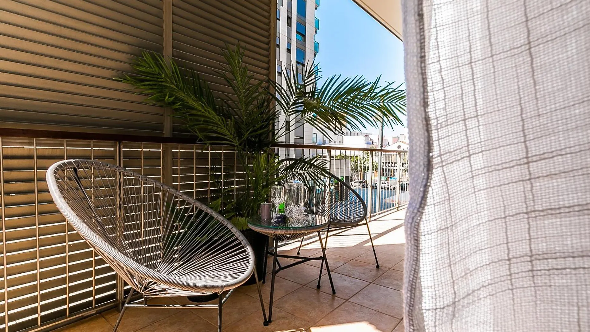 Top Family Apartment By Lofties location