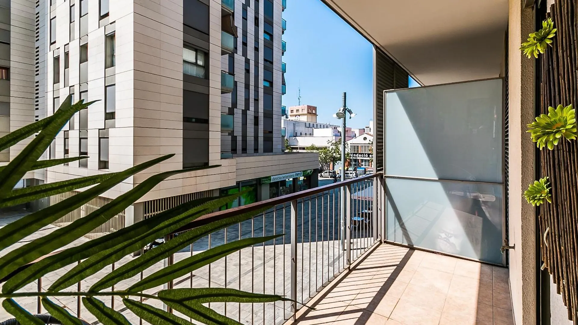 Top Family Apartment By Lofties Terrassa España